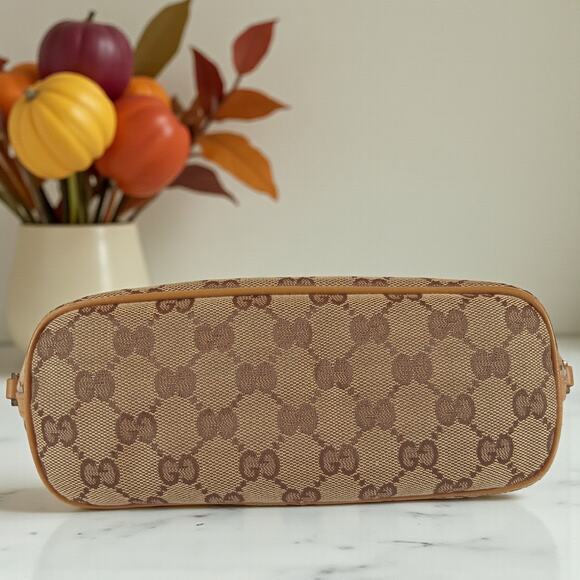 GUCCI Vintage Beige Monogram Pochette Boat Bag - Picture 7 of 15